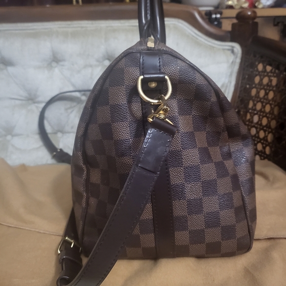 (SOLD)Authentic Louis Vuitton Damier Ebene bandoulier - Picture 3 of 16